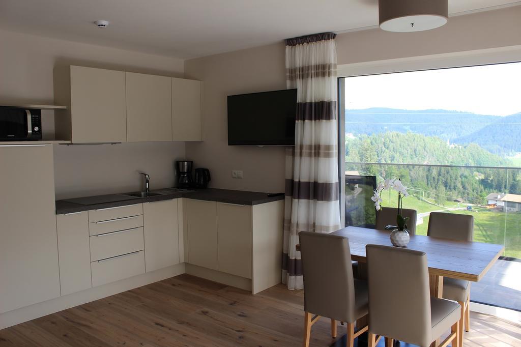 Christine Aparthotel 4*