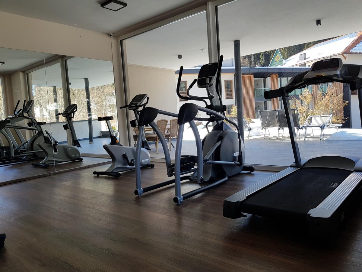 Christine Aparthotel 4*
